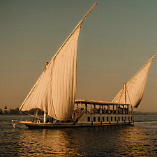 Set Nefru Dahabiya