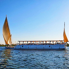 World Nile Dahabiya